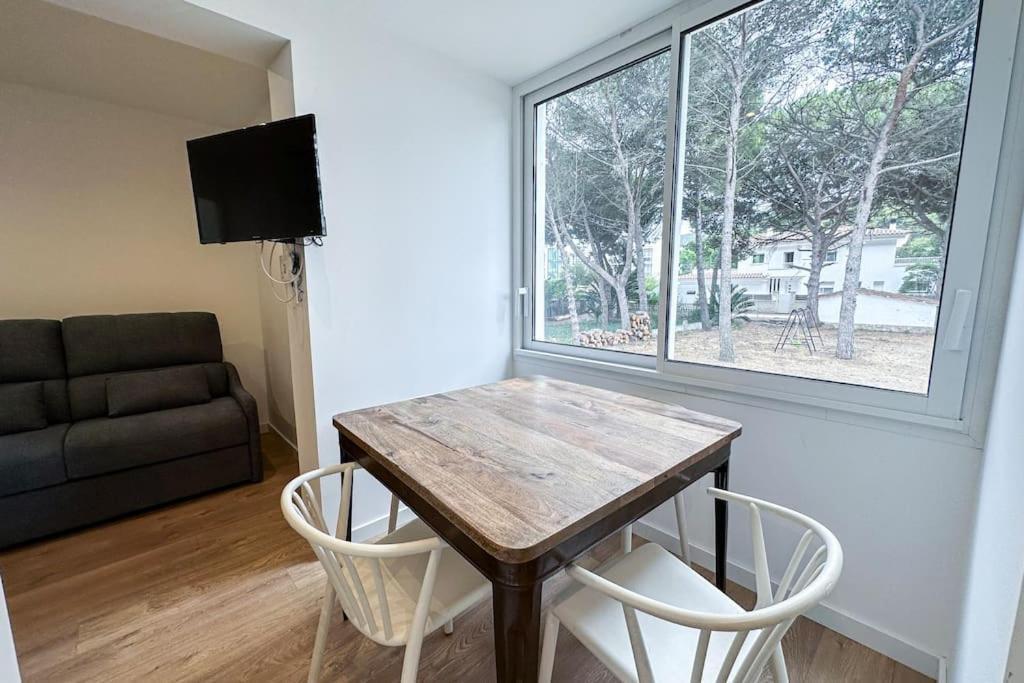 Can Romy Appartement T2F A 20M De La Plage De Cala Montgo L' Escala المظهر الخارجي الصورة